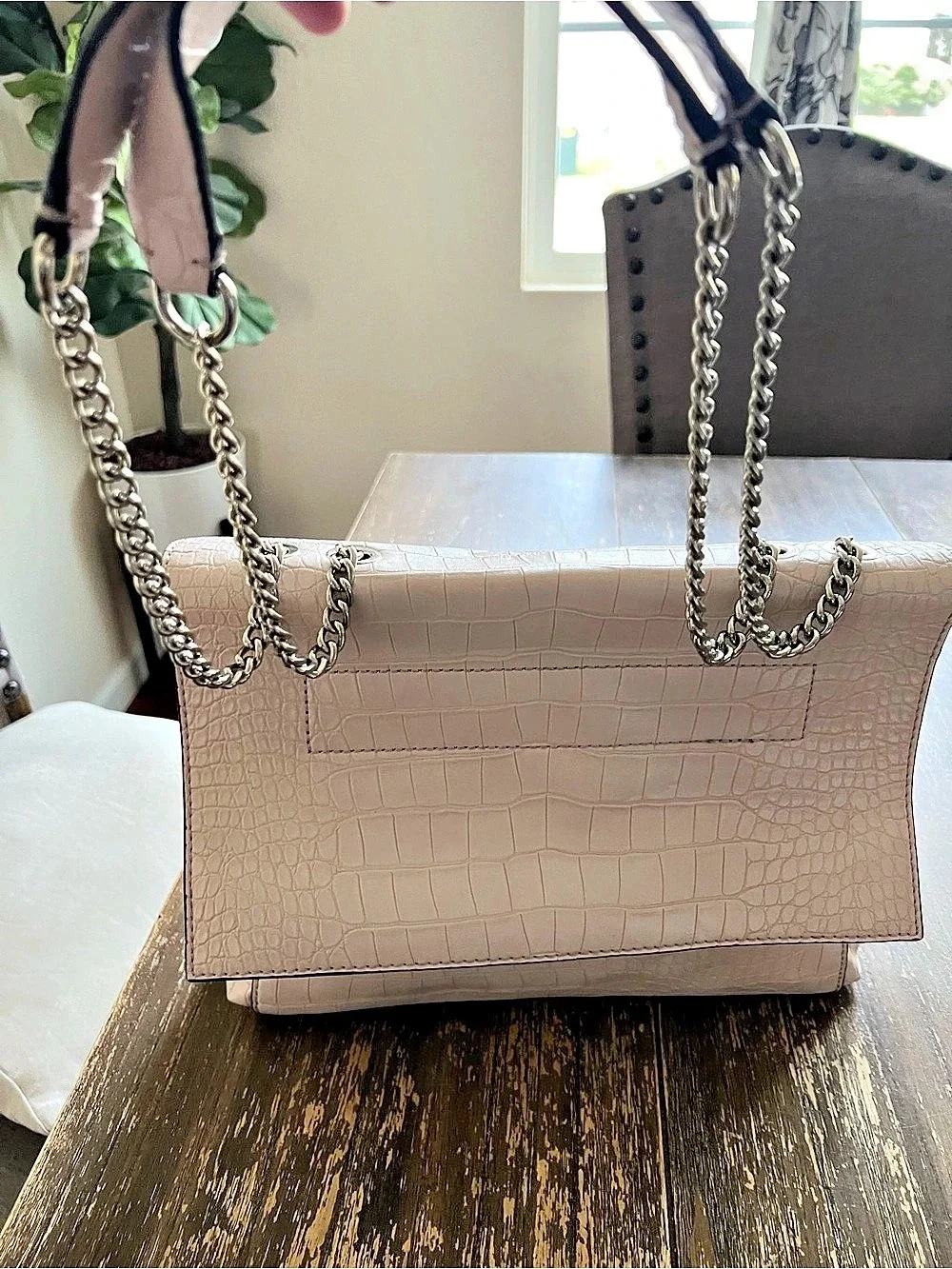 Guess Montreal Croc-Embossed Flap Shoulder Bag Pink